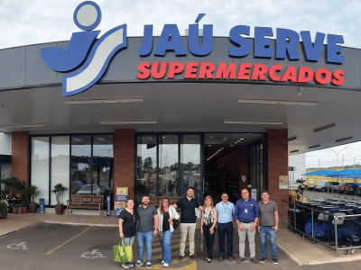 a photo of a Jau serve supermercados store.